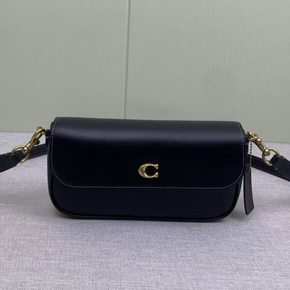 The Coach Brook Chain bag - Picture 2 of 7